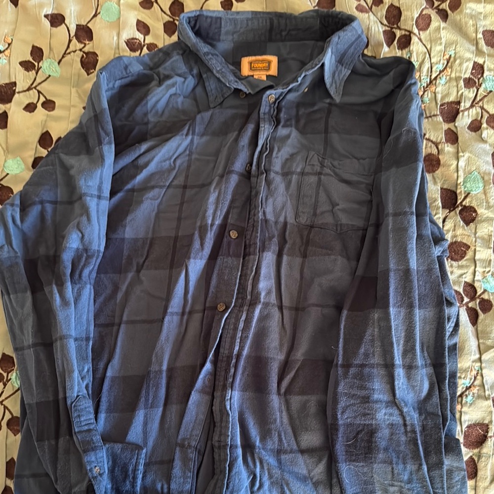 The Foundry Supply Co. Blue Casual Button Down Shirt